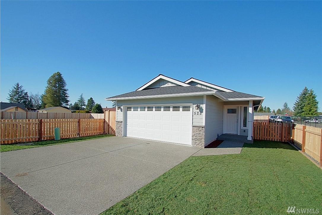 527 Van Dam Place - Photo 1