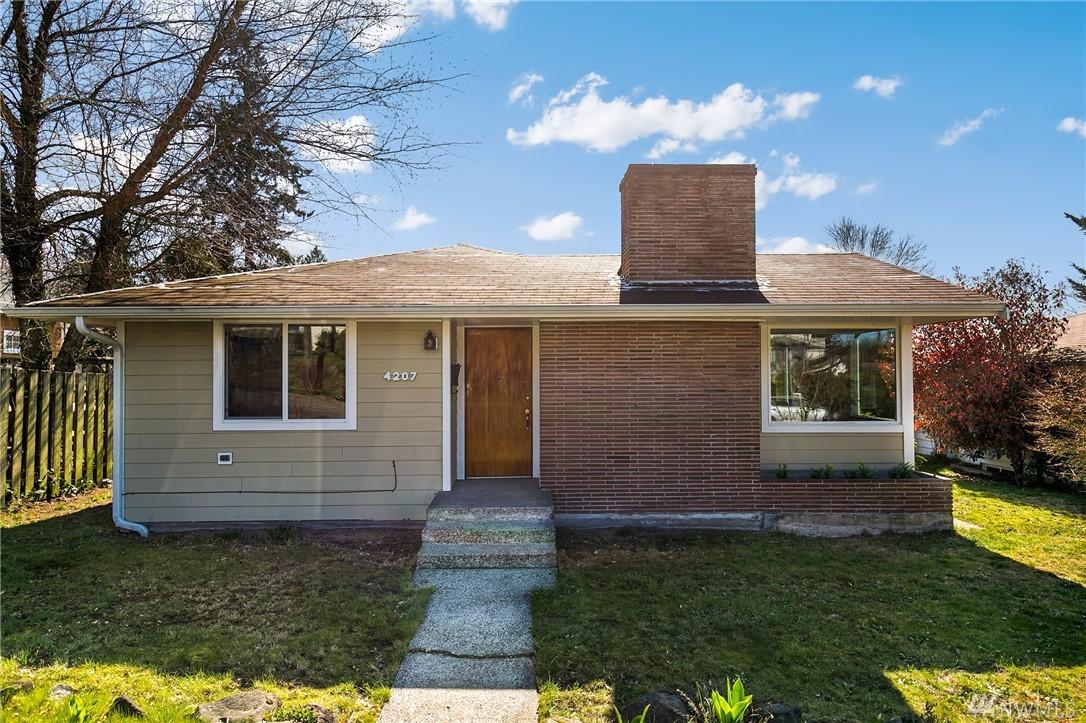 4207 Thistle St - Photo 1