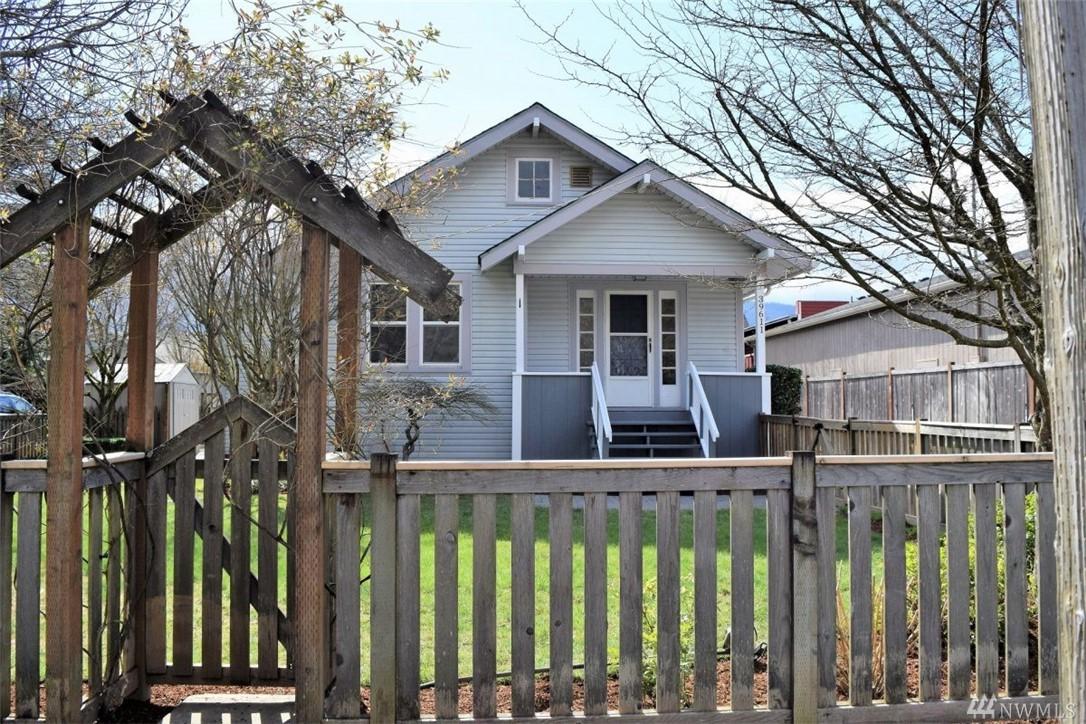39611 Park St - Photo 1