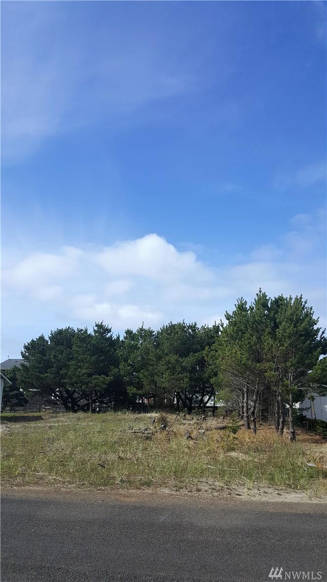 35211 G St - Photo 1
