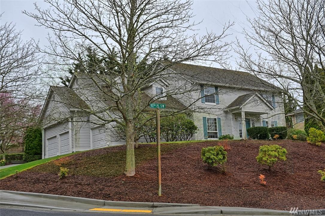 9204 57th Ave - Photo 1