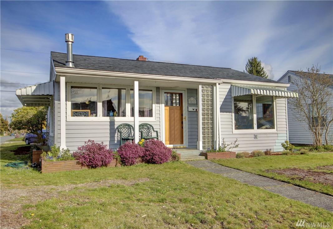 2832 Williams St - Photo 1