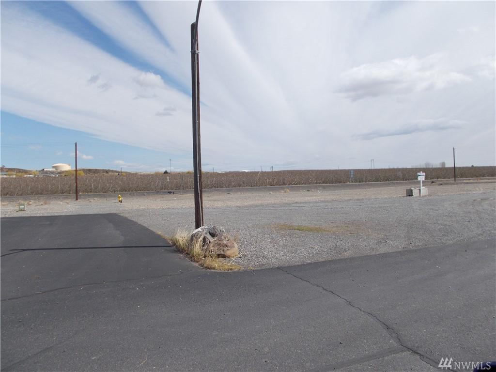 602 Popular Wy - Photo 1