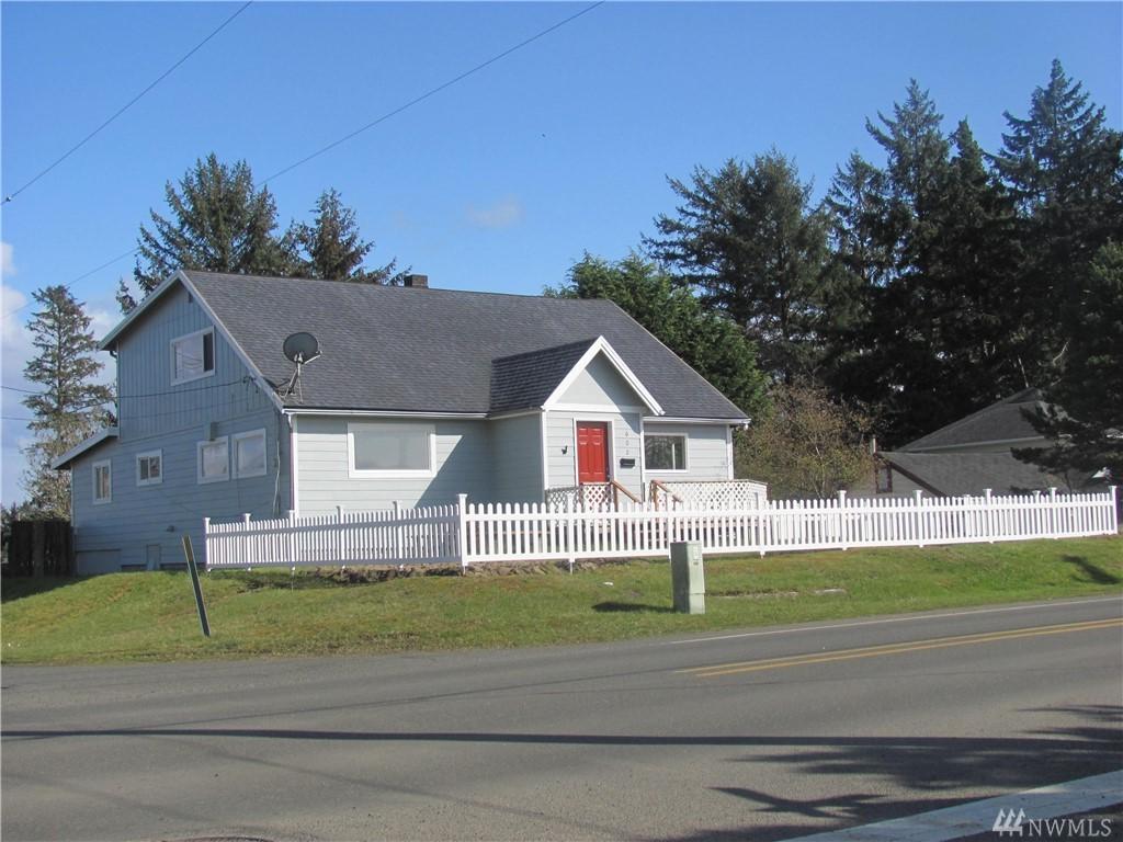 602 Forrest St - Photo 1