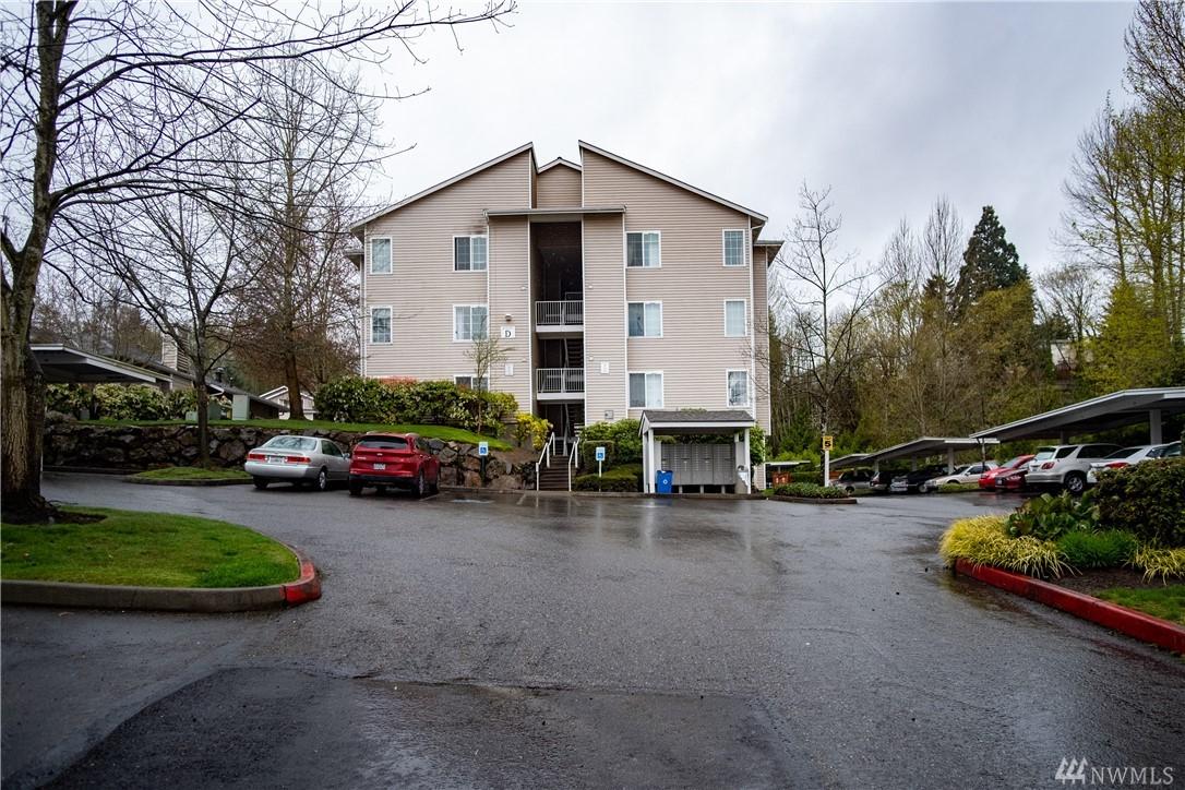 801 Rainier Ave - Photo 1