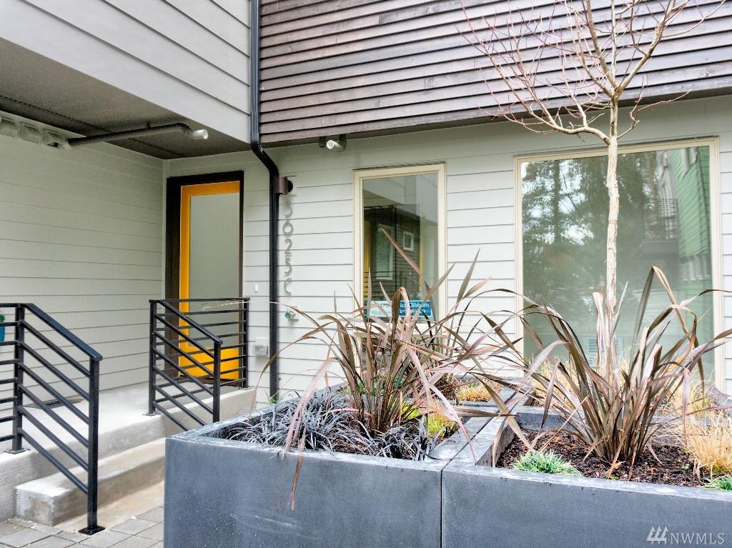 3625 Evanston Ave - Photo 1