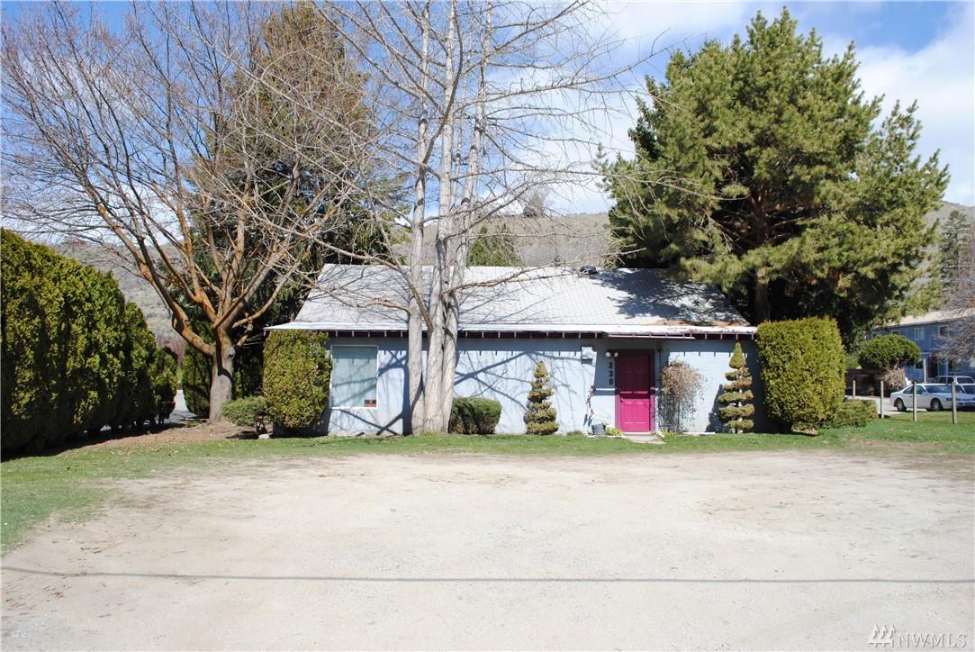 230 Gibson Ave - Photo 1