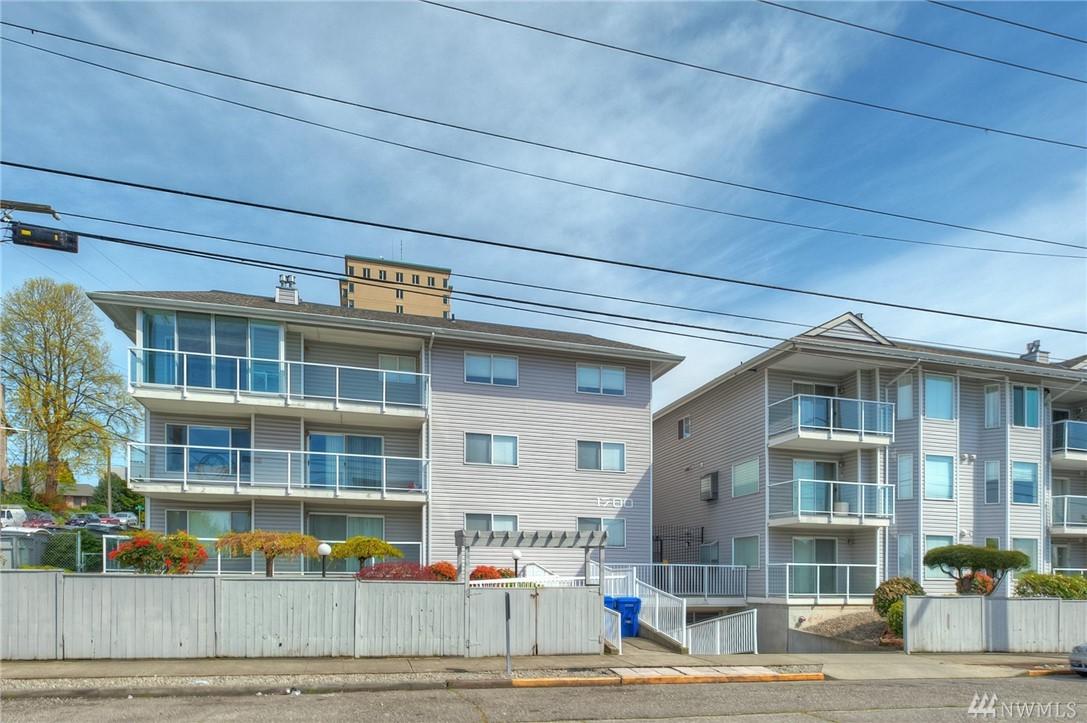 1700 12th Ave - Photo 1