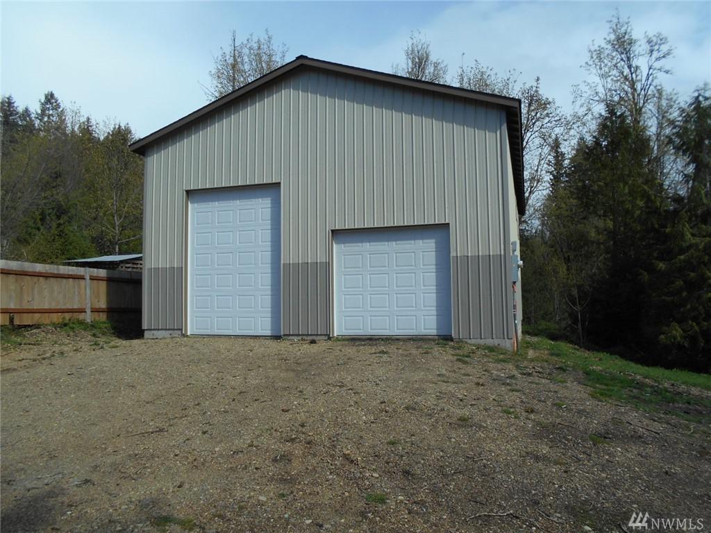 2140 Crestview Dr - Photo 1