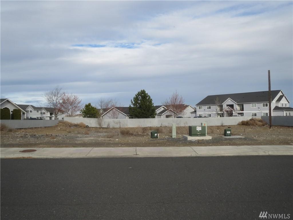 815 Evelyn Dr - Photo 1