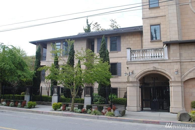 745 Bellevue Ave - Photo 1