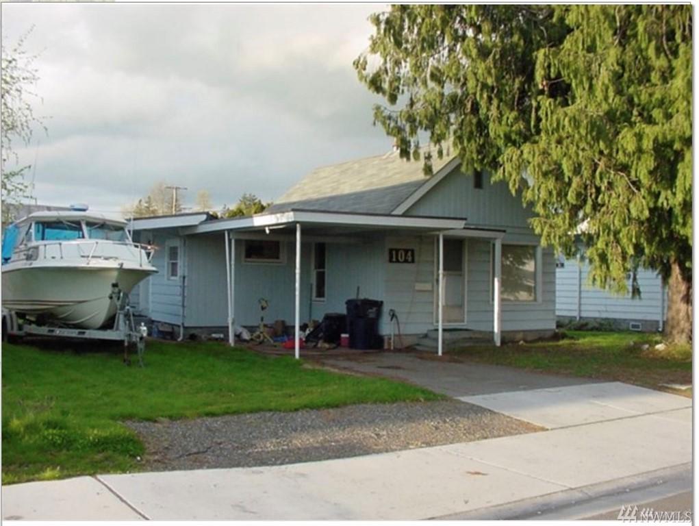 104 Main St - Photo 1