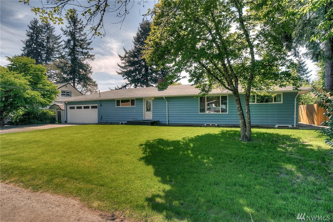 2403 Fox Ave - Photo 1
