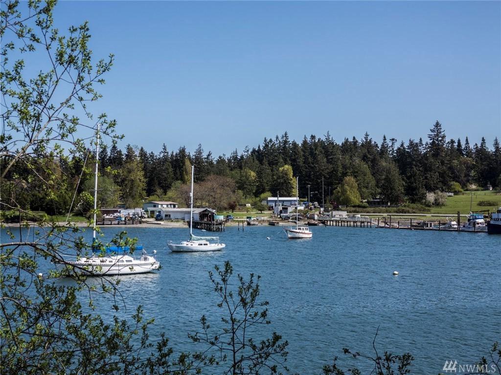 1411 Griffiths Point Rd - Photo 1