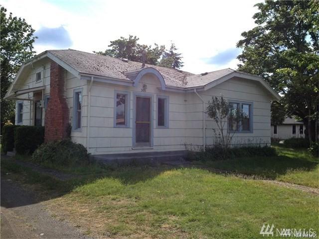 305 Yelm Ave - Photo 1