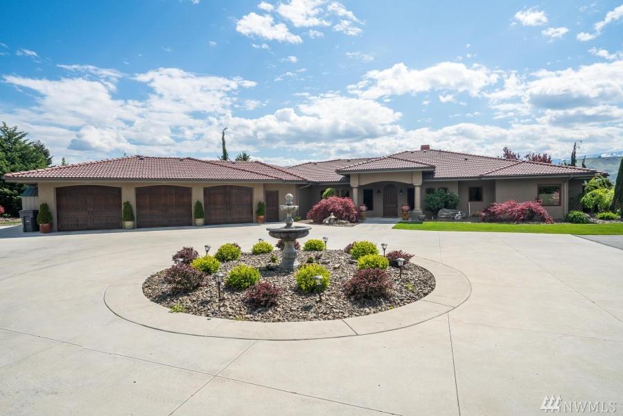 568 Nevada Ave - Photo 1