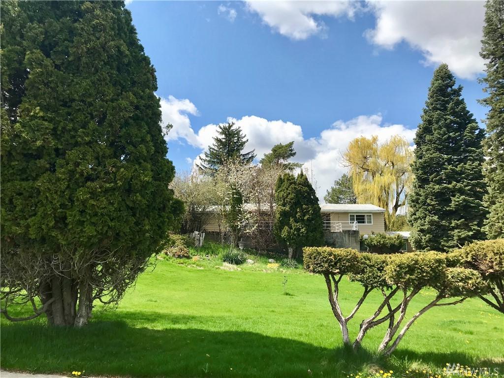 13 Regent Ave - Photo 1