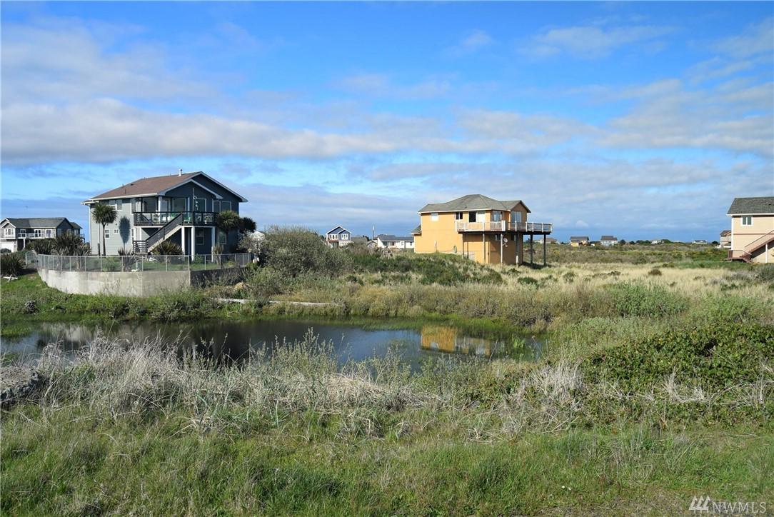 472 Sea View St - Photo 1
