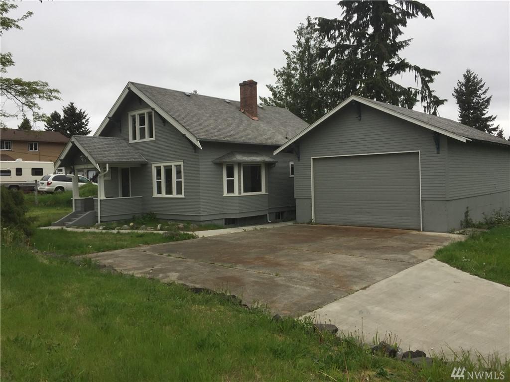 819 103rd St - Photo 1