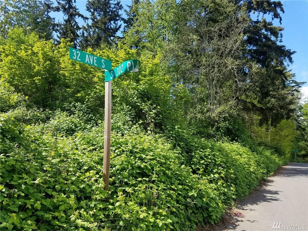 302-XX 32nd Ave - Photo 1