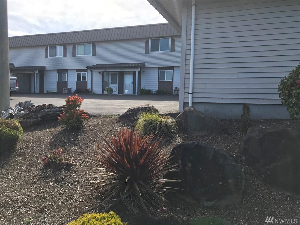33613 G St - Photo 1