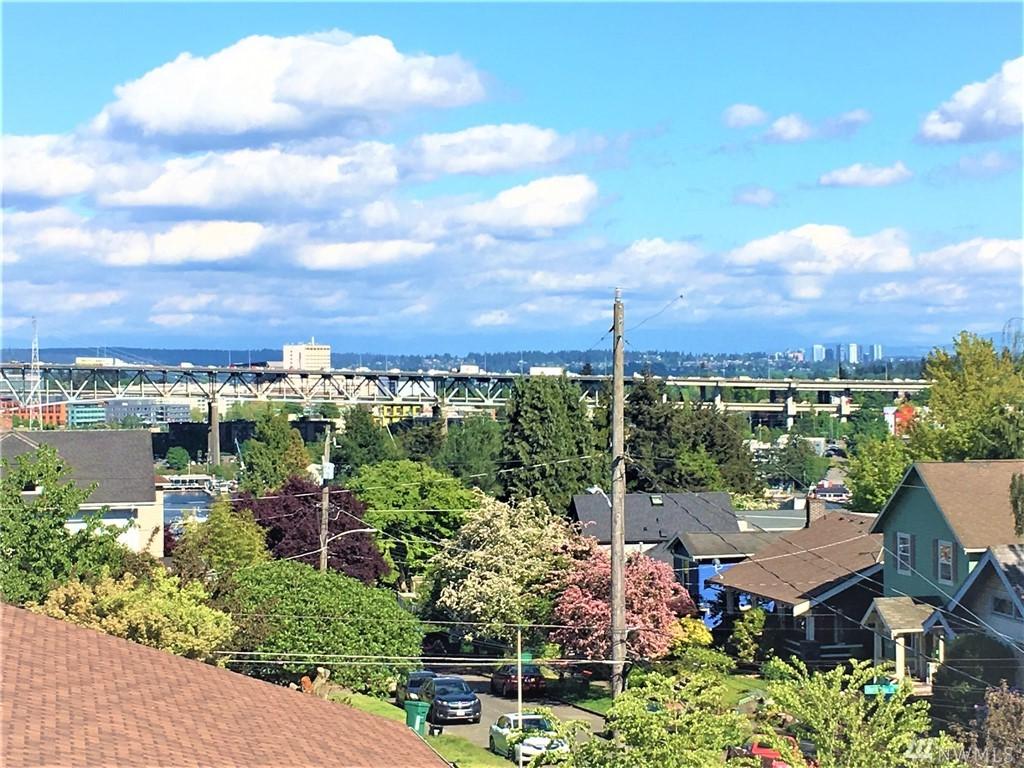 1808 37th St - Photo 1