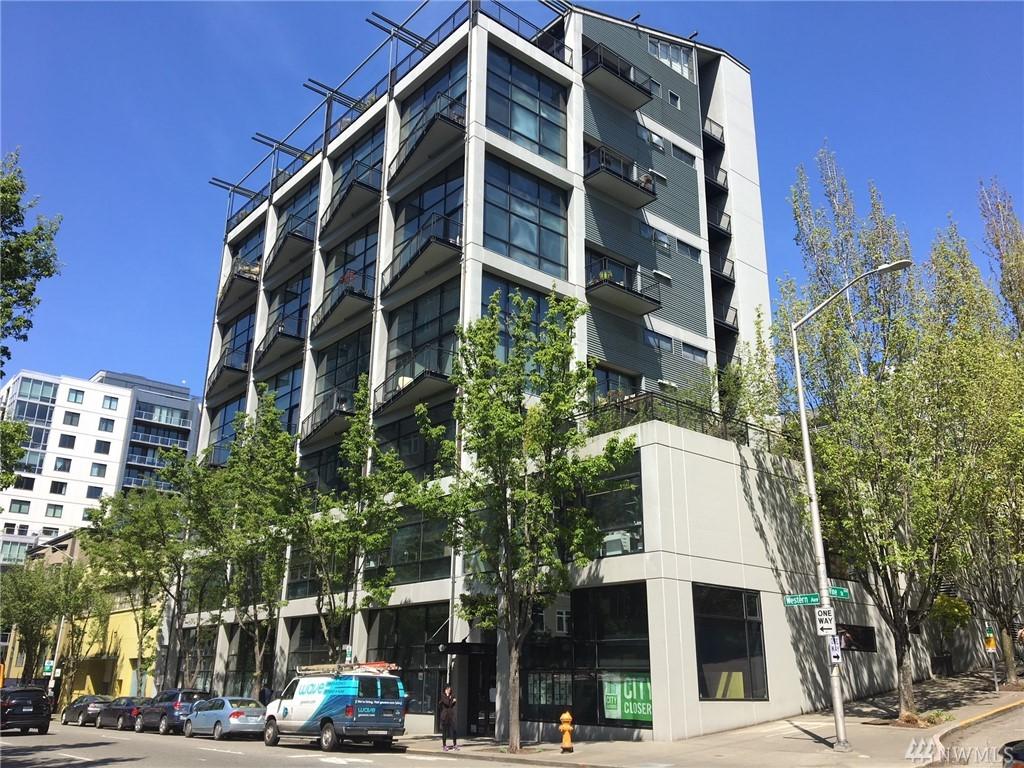 80 Vine St - Photo 1