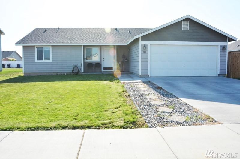 715 1st Ave - Photo 1
