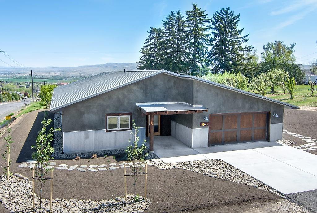 807 Selah Vista Wy - Photo 1