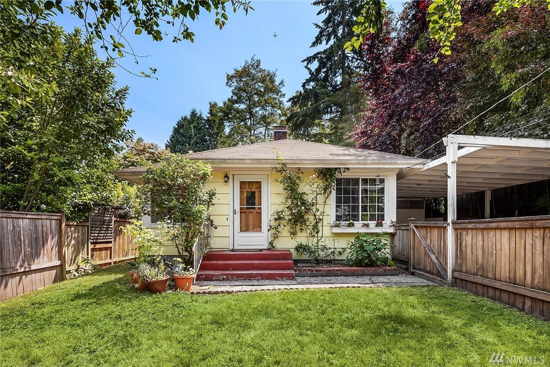 1047 104th St - Photo 1