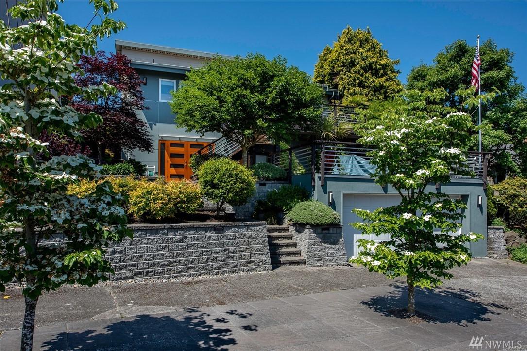 2520 37th Ave - Photo 1