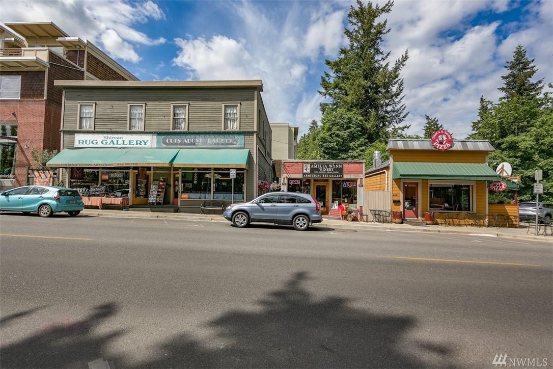 424 Winslow Wy - Photo 1