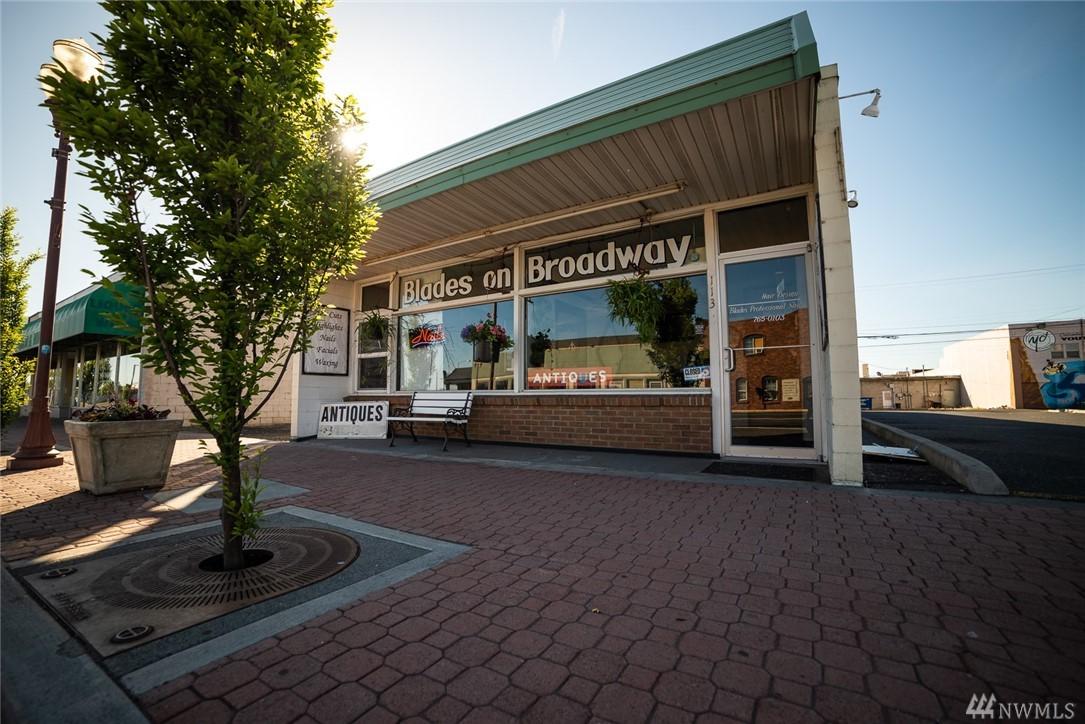 113 Broadway Ave - Photo 1