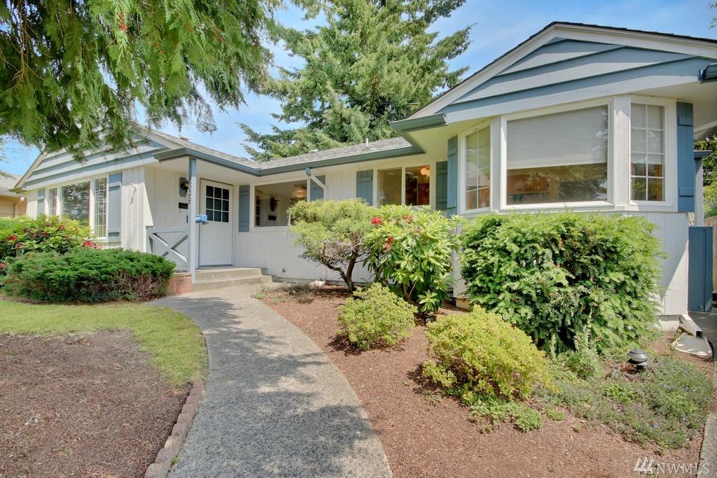 1809 Winnifred St - Photo 1