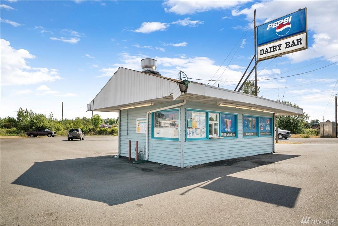 651 Main St - Photo 1