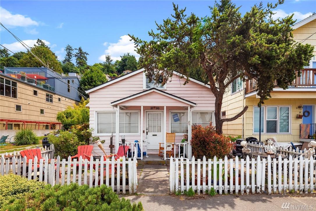 2130 Alki Ave - Photo 1