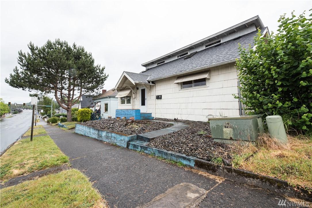 405 Cowlitz Wy - Photo 1