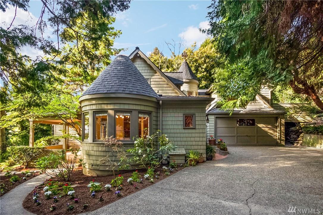 2830 46th Ave - Photo 1