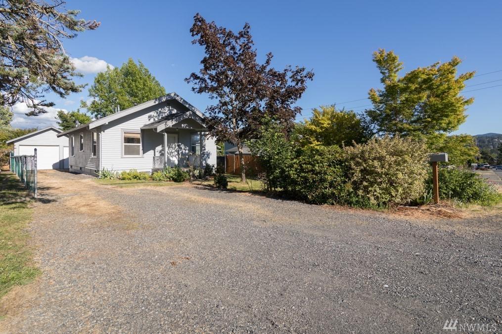 2618 St. Paul St - Photo 1