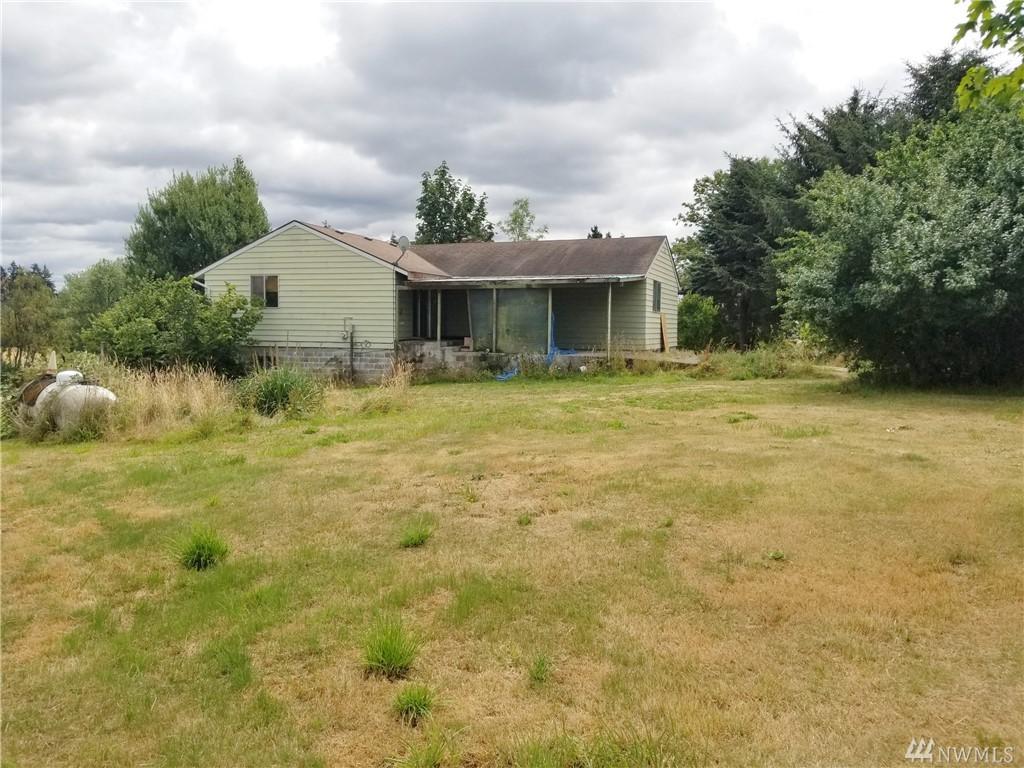 127 199th St - Photo 1