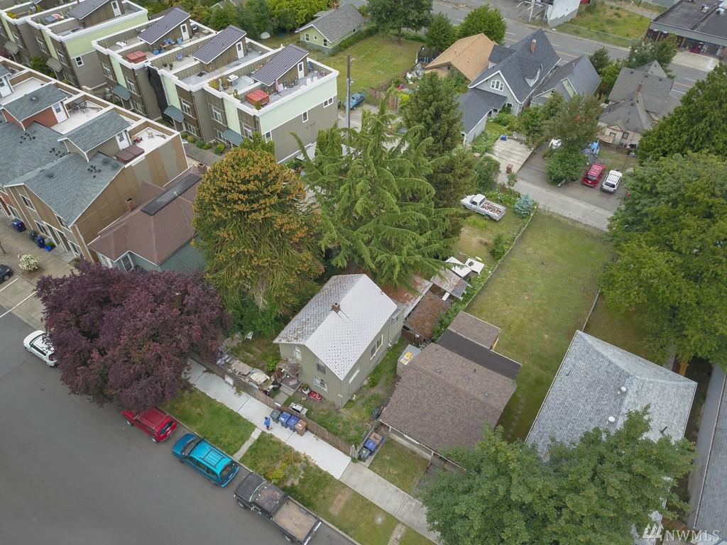 2319 G St - Photo 1