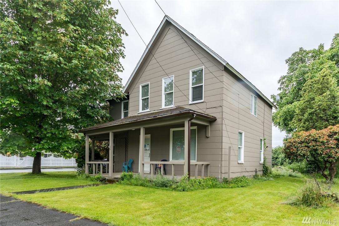 501 Rainier St - Photo 1