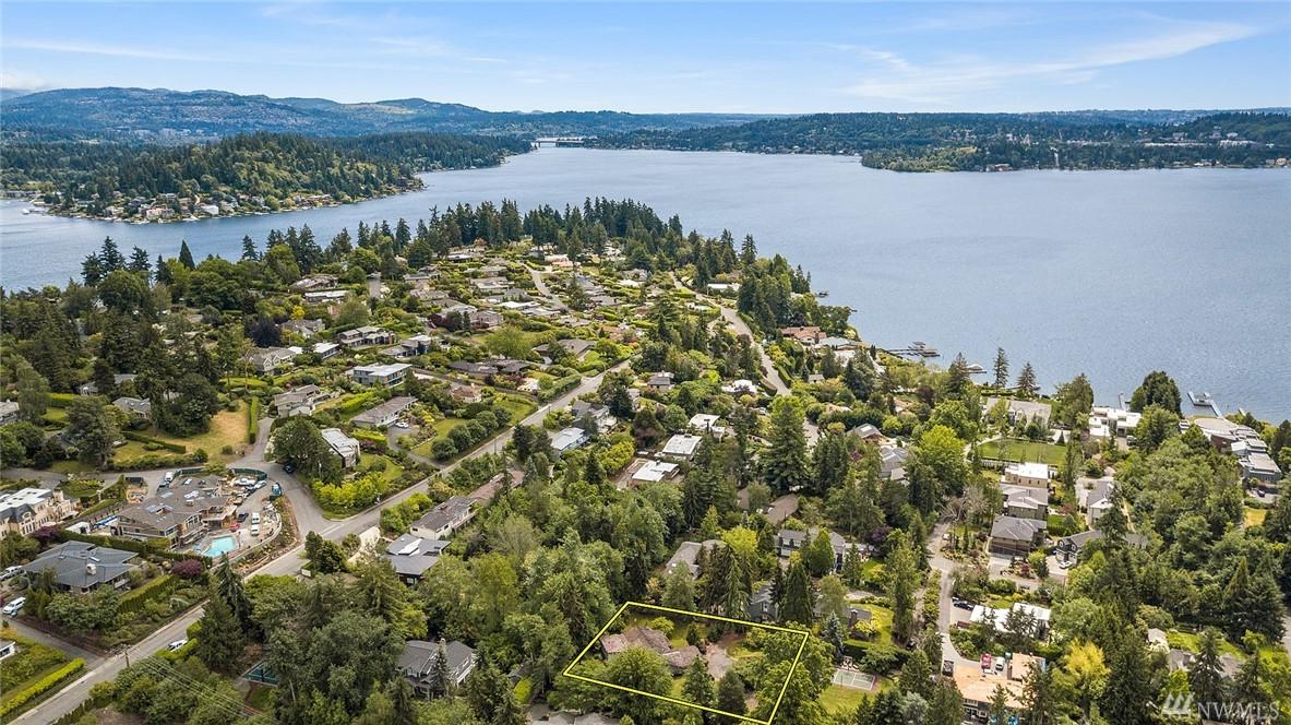 8212 Overlake Dr - Photo 1