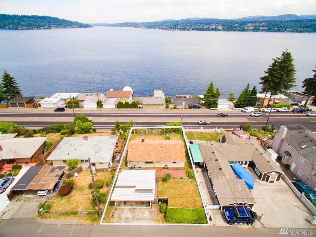 10881 Rainier Ave - Photo 1