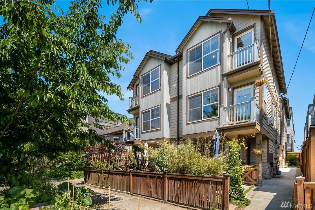 138 21st Ave - Photo 1