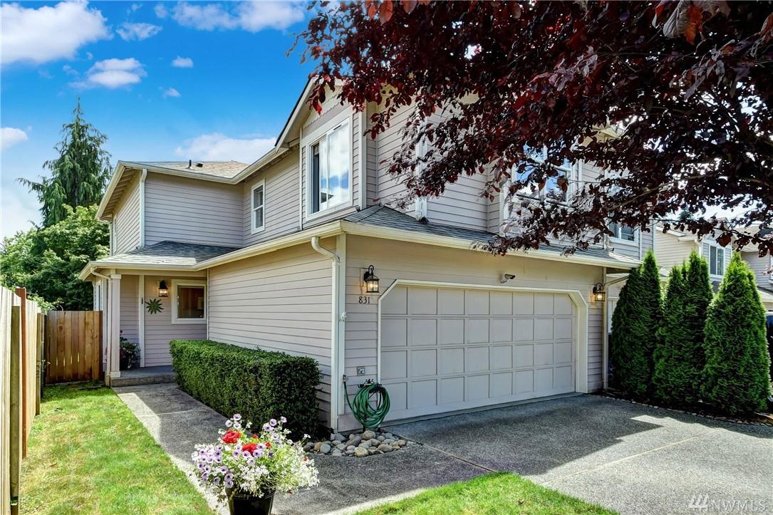831 Pine Ave - Photo 1