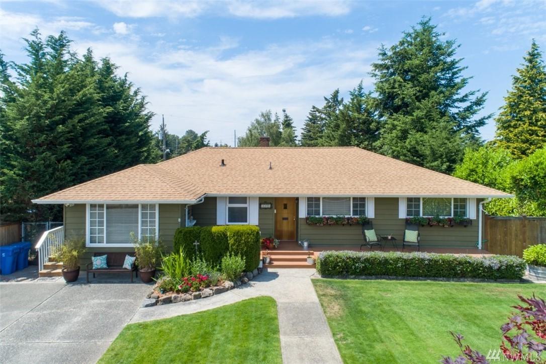 2308 Winnifred St - Photo 1