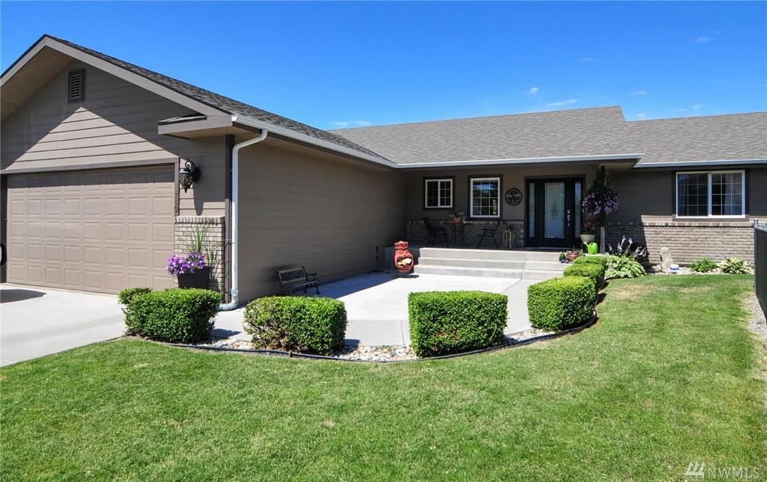 1760 Warm Springs Dr - Photo 1