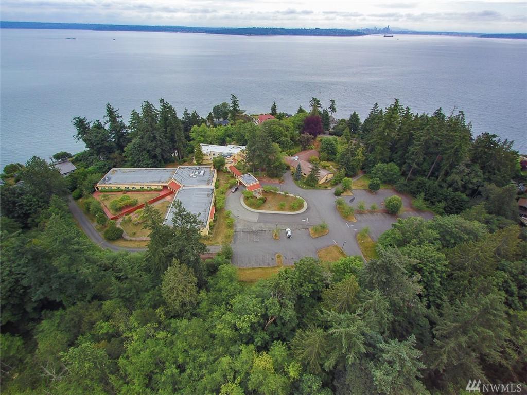 10861 Manitou Park Blvd - Photo 1