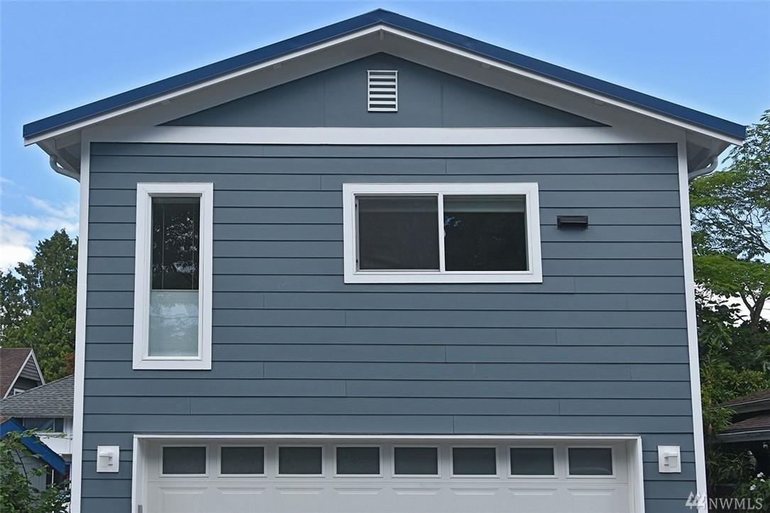 713 27th Ave - Photo 1